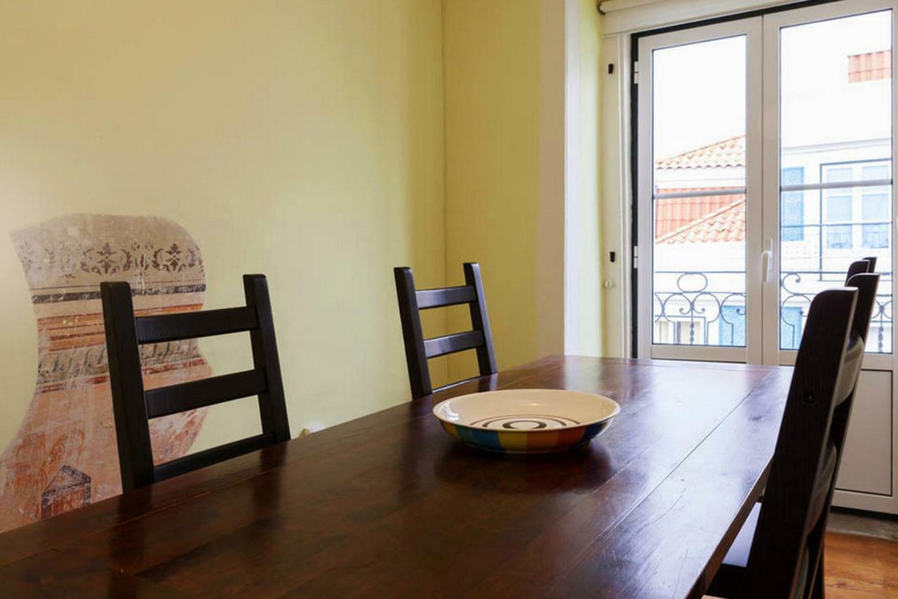 Apartment Baixa/Chiado View Castle Lisbon Bagian luar foto
