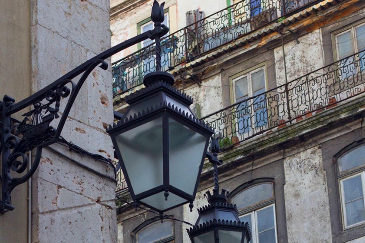 Apartment Baixa/Chiado View Castle Lisbon Bagian luar foto